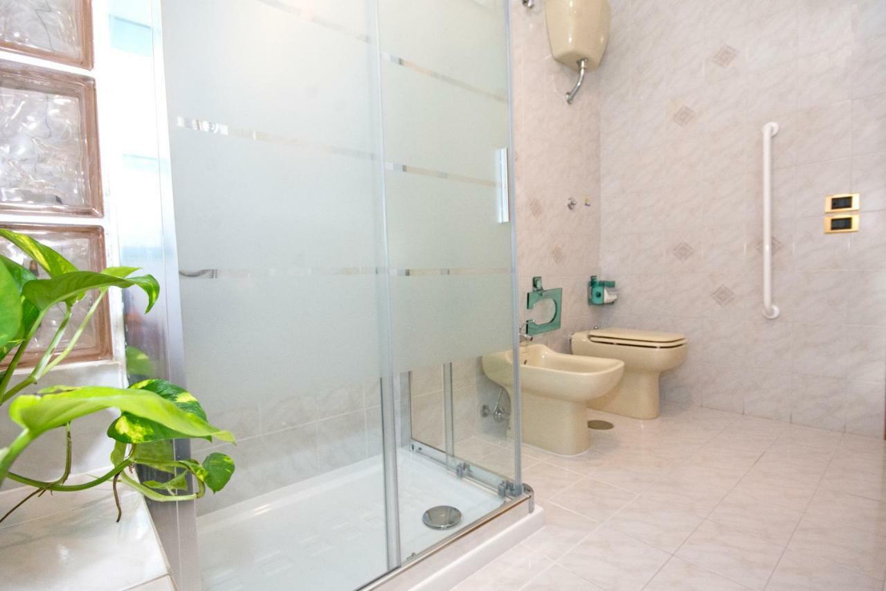 Casa Fedora Apartment Lecce Bagian luar foto