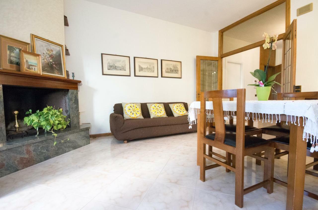 Casa Fedora Apartment Lecce Bagian luar foto
